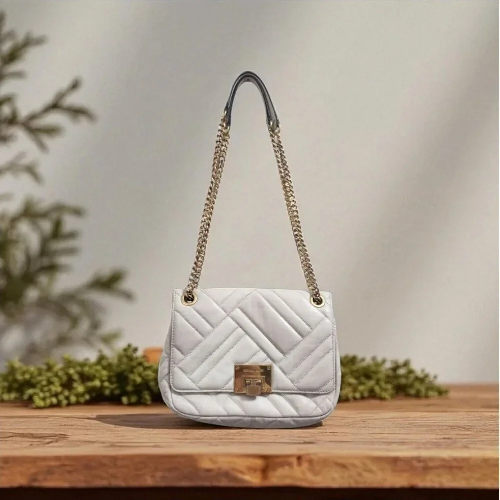 Michael Kors Vivianne leather crossbody bag - Picture 16 of 16